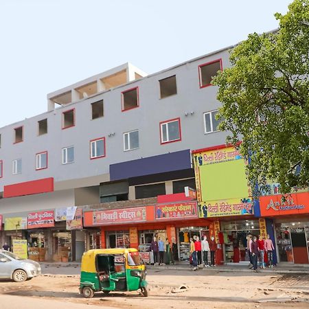 Townhall Bhiwadi Екстер'єр фото