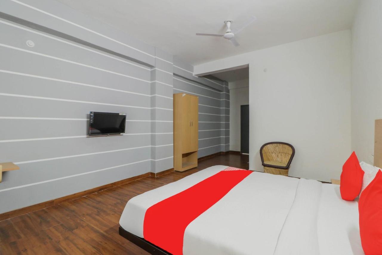 Townhall Bhiwadi Екстер'єр фото